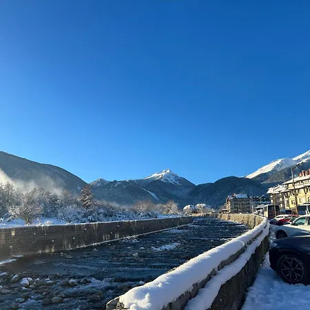 アパート Bardarova Downtown