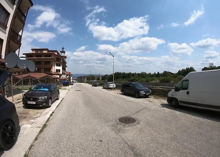 Bardarova Downtown בנסקו