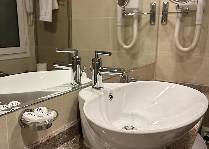 Bardarova Downtown בנסקו